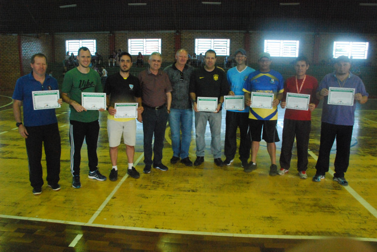 Pejuçara conquista quatro títulos na final do intermunicipal de futsal
