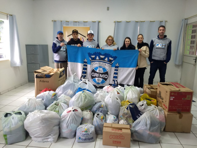 Assistência Social de Pejuçara recebe doações do Consultado do Grêmio 