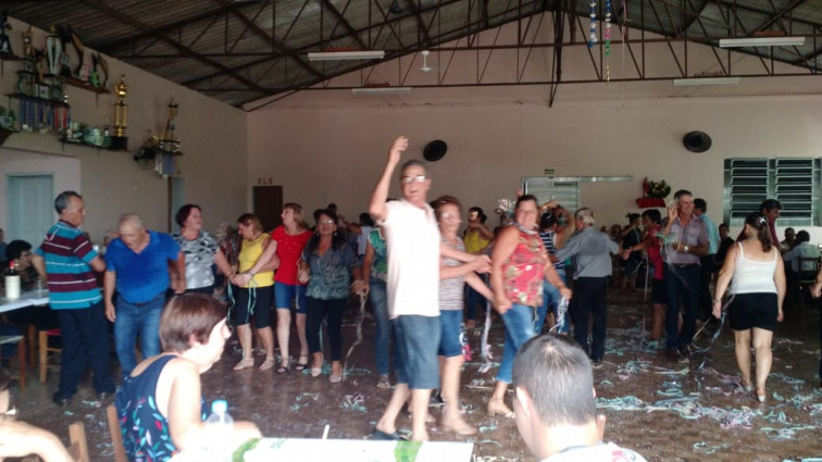 Tradicional Baile de Carnaval para a 3ª idade foi realizado em Santa Apolonia
