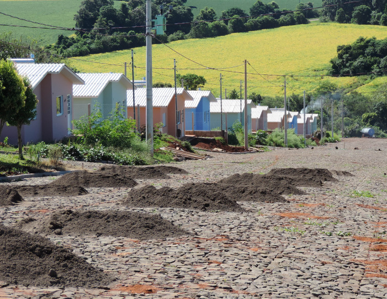 Caixa solicita autorização à Pejuçara para disponibilizar modelo de sorteio de casas construídas com recursos do FAR a outros municípios.