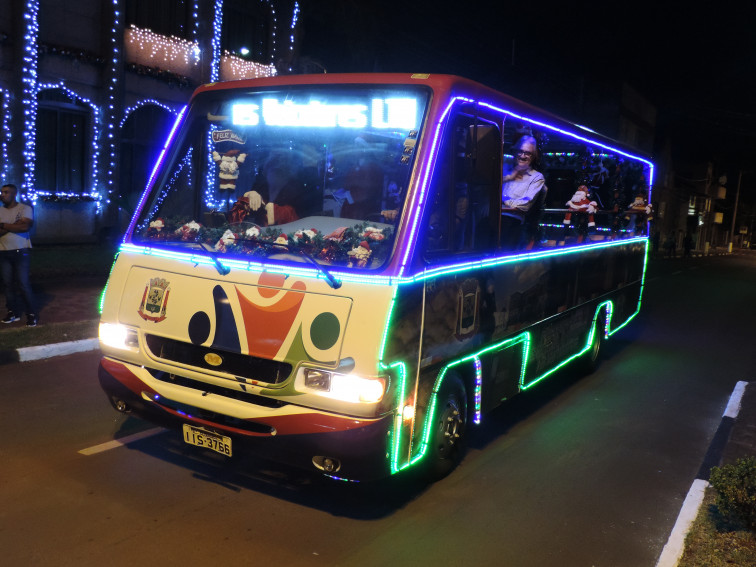 Show do Natal Iluminado de Pejuçara teve risos, lágrimas de emoção e muita gratidão