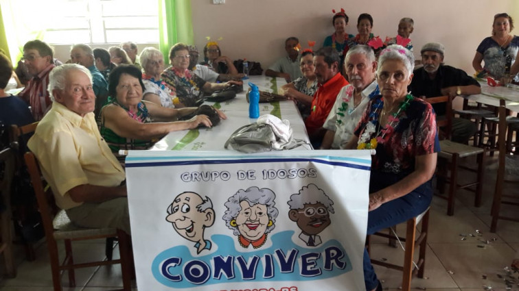 Tradicional Baile de Carnaval para a 3ª idade foi realizado em Santa Apolonia