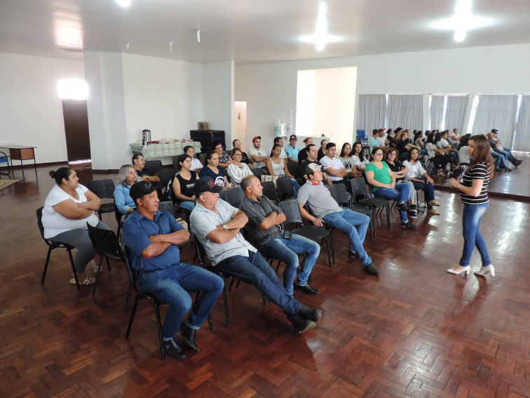 Professores têm dia de estudos sobre a BNCC