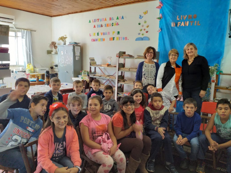 Projeto Páscoa na biblioteca é realizado em Pejuçara