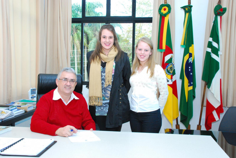 Prefeitas Mirins tomaram posse