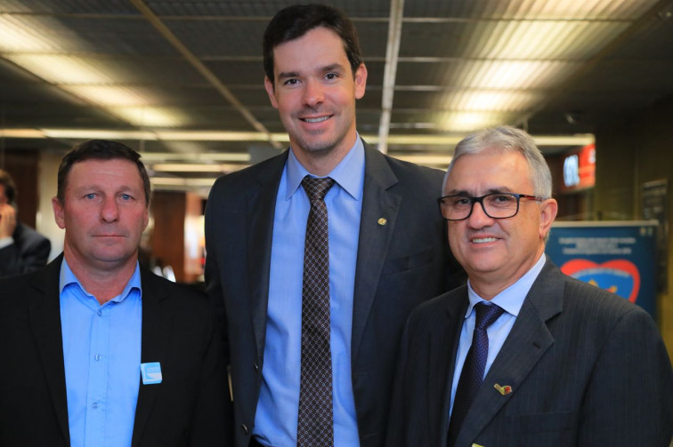 Buzzatti busca recursos extra orçamento para Pejuçara