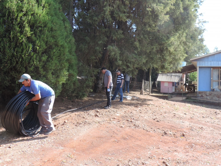 Ações do executivo amenizam efeitos da falta de chuvas para famílias do interior