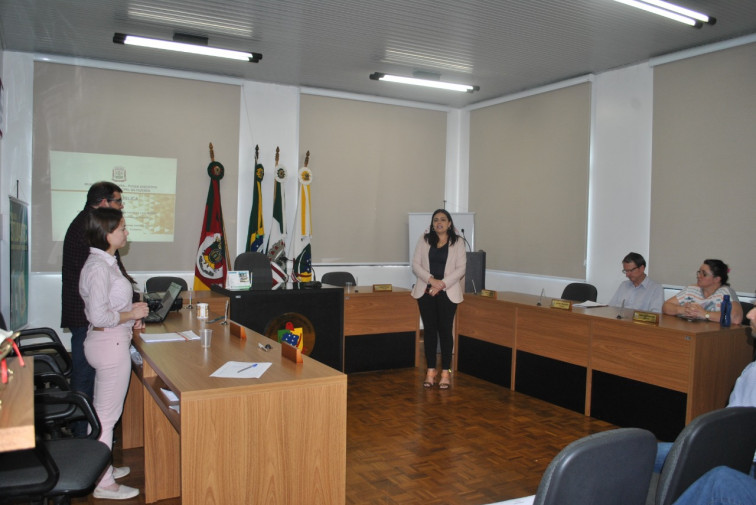 Câmara recebe projeto da Lei Orçamentária Anual