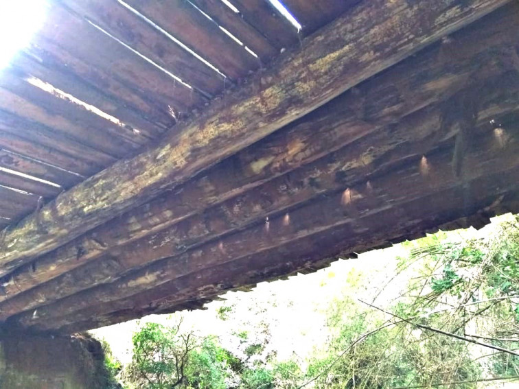 Prefeito declara Situação de Emergência anomalia estrutural em ponte do rio Passo Liso