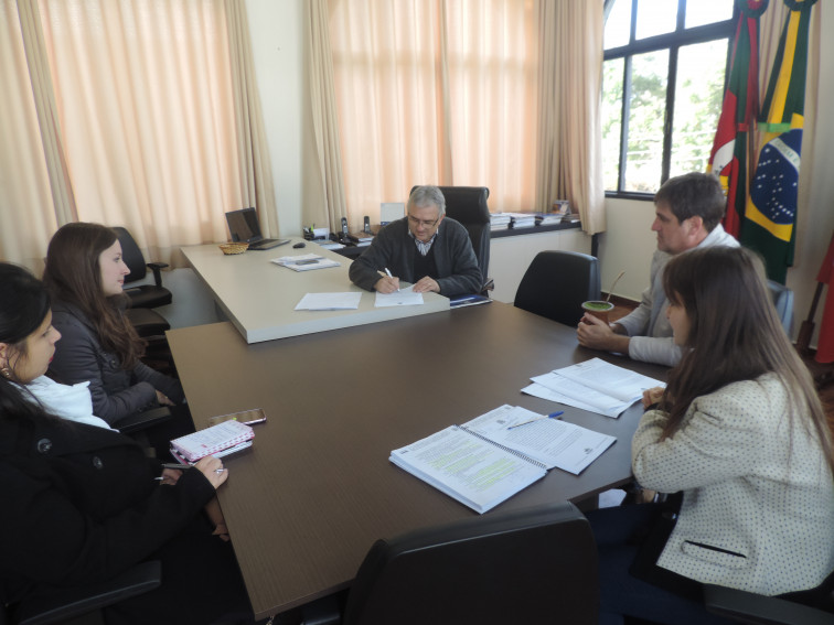 ADMINISTRAÇÃO PÚBLICA MUNICIPAL CELEBRA PARCERIA COM A UNIAPE